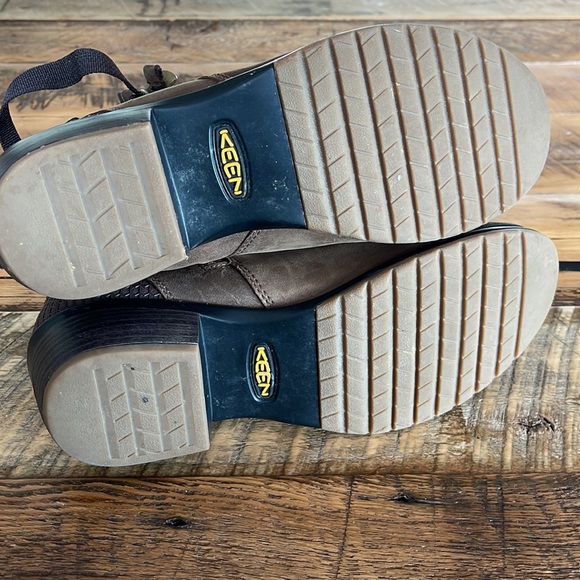 Keen Morrison mid leather boots. Womens size 9.5. Brown - Picture 9 of 9